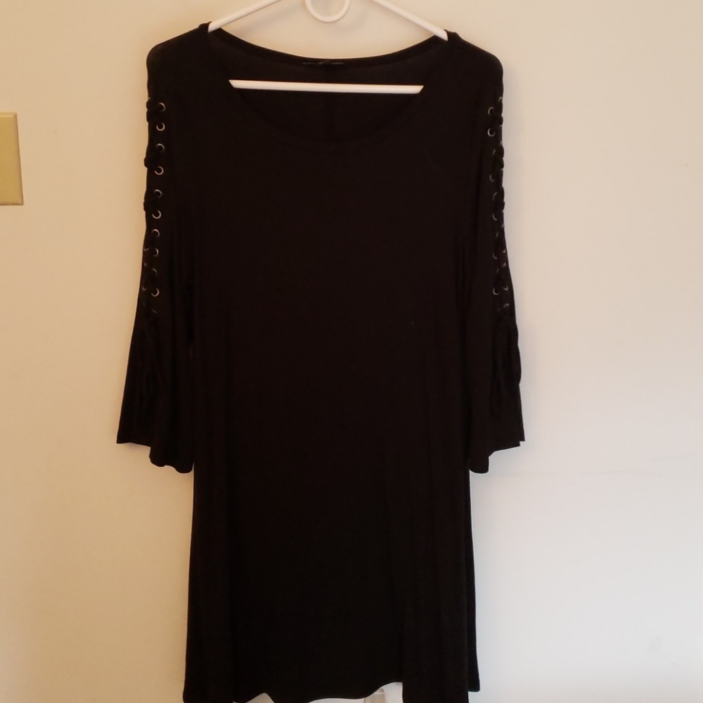 EXPRESS Flouncy casual black dress
